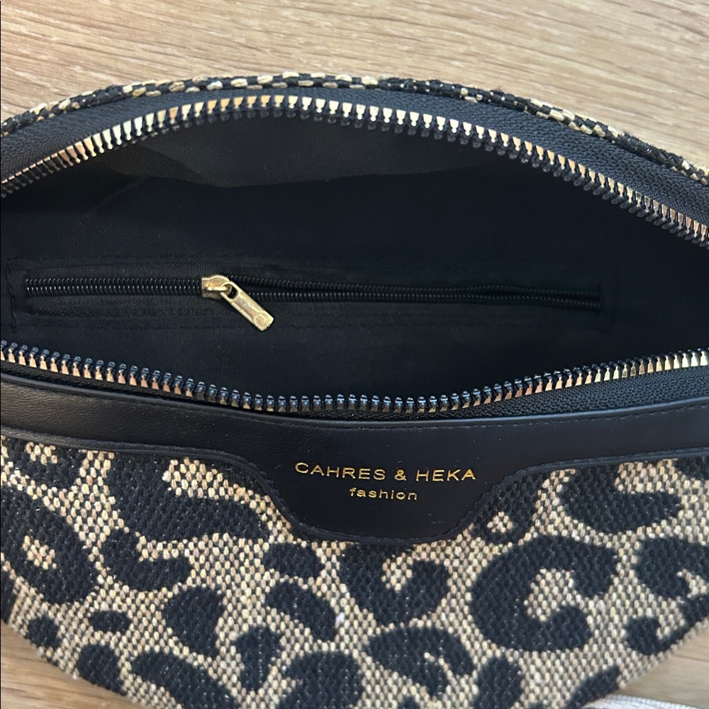 Leopard Print Belt Bag with Chain Detail - Picture 3 of 3